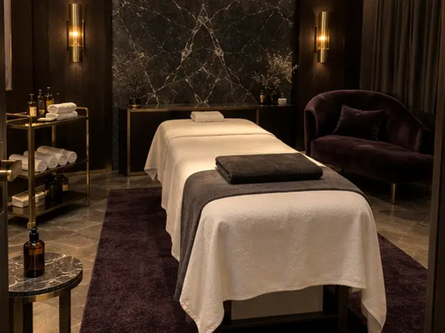 Siyah mermer duvarlı masaj odası — Büyükdere, Masaj Salonun
